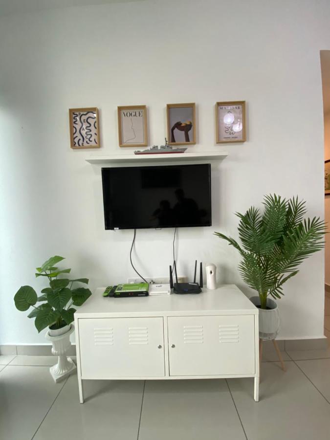 Bangi Almyra Suite 外观 照片