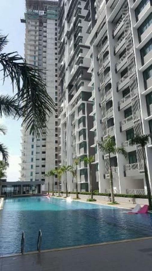 Bangi Almyra Suite 外观 照片