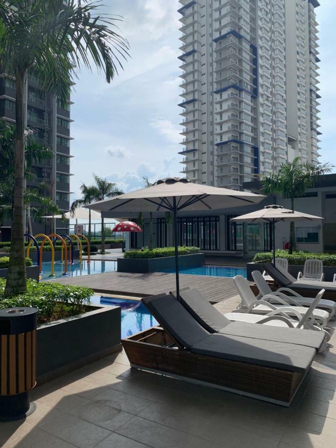 Bangi Almyra Suite 外观 照片
