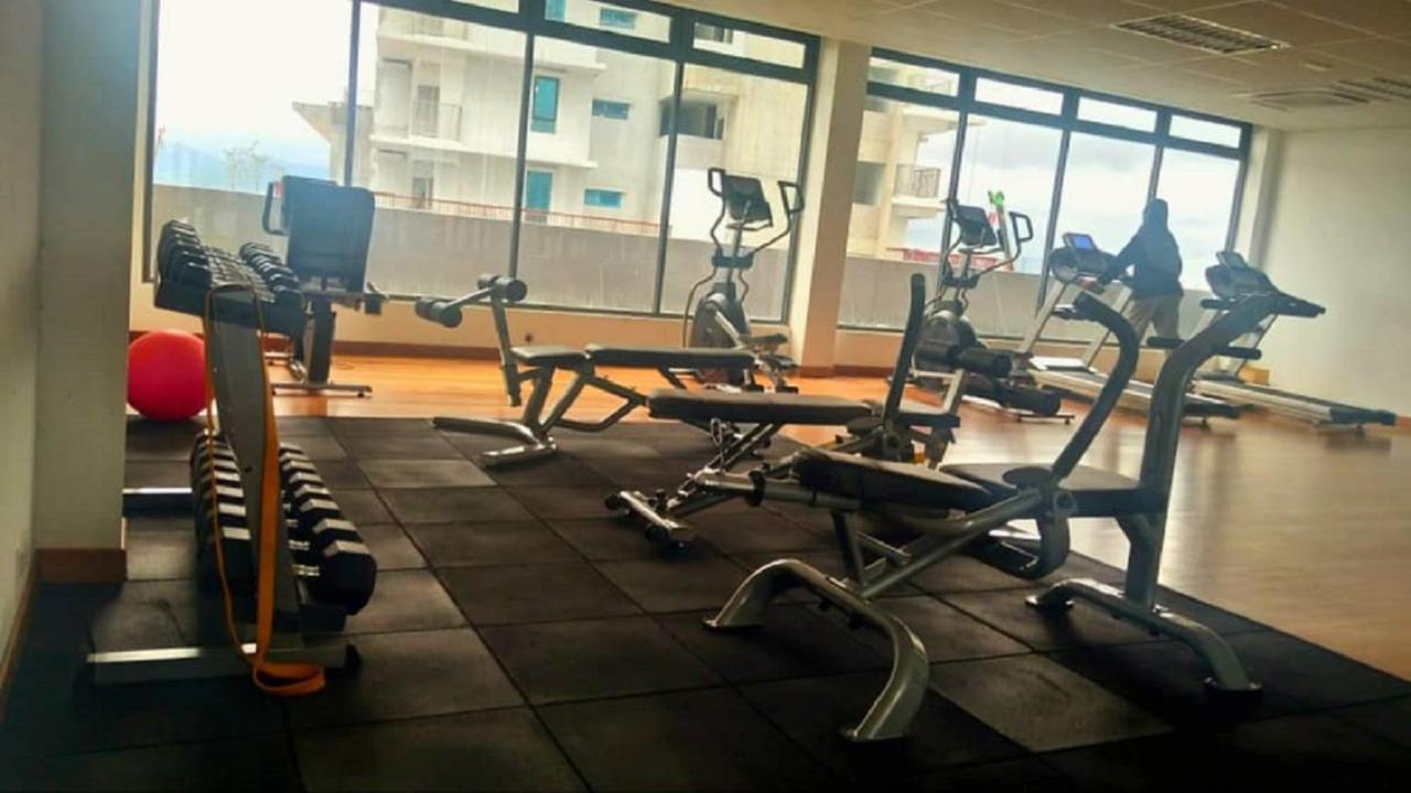 Bangi Almyra Suite 外观 照片